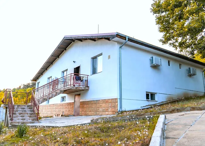 комплекс асеневци