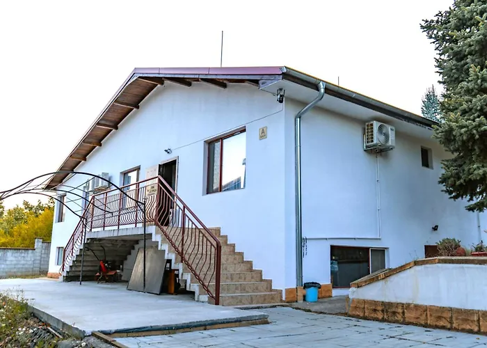 Semesteranläggning (resort) комплекс асеневци Tsareva Livada